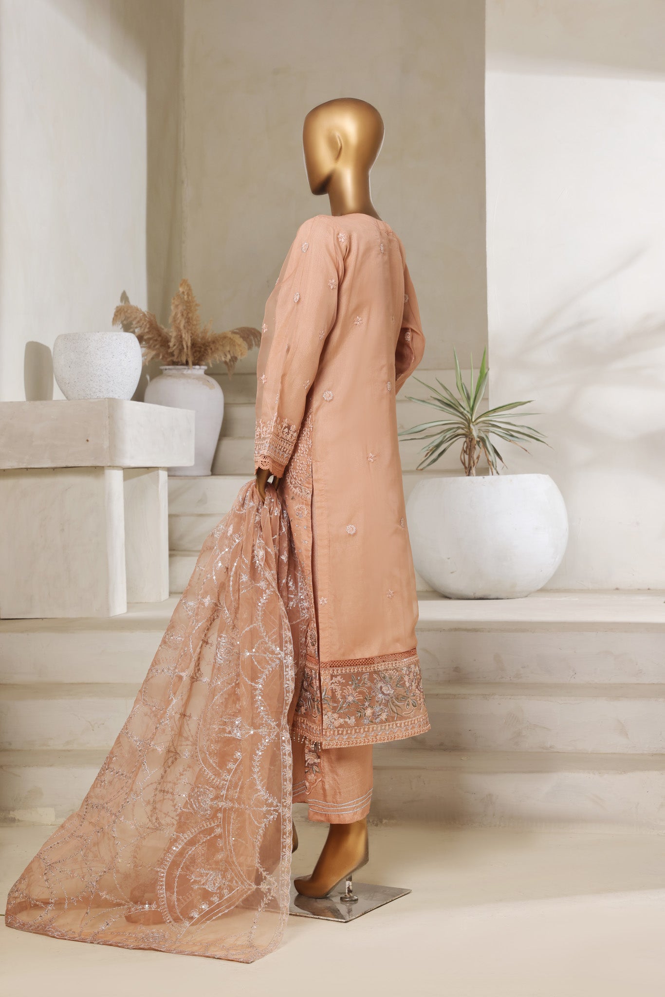 Mahnoor Collection