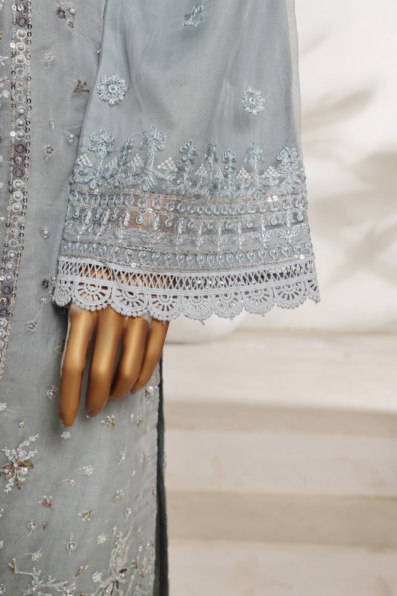 Mahnoor Collection