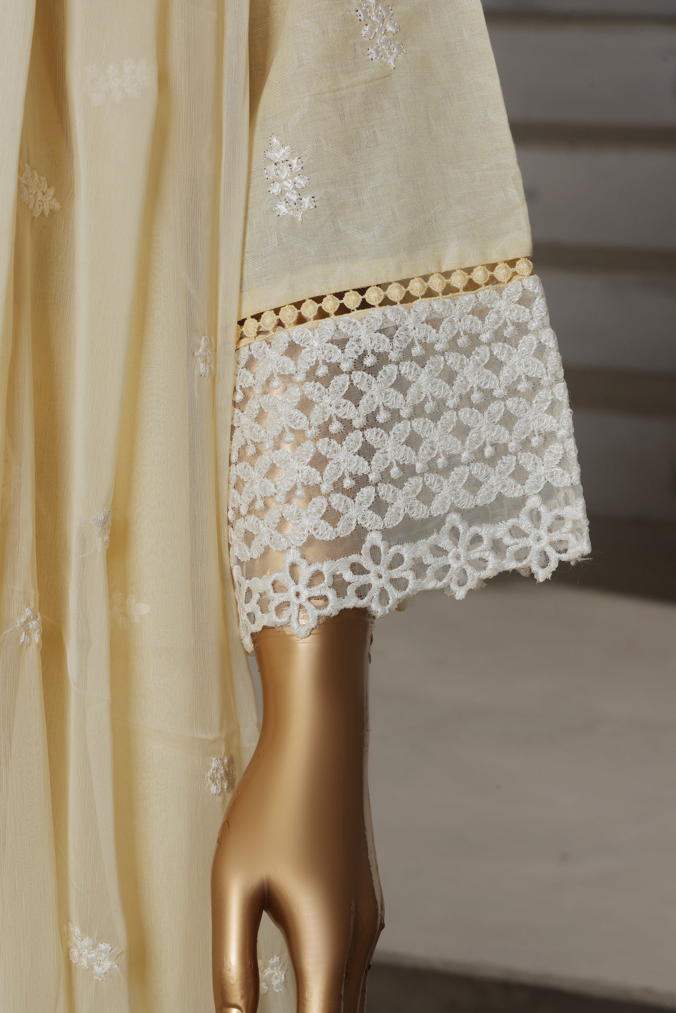Nayaab Collection