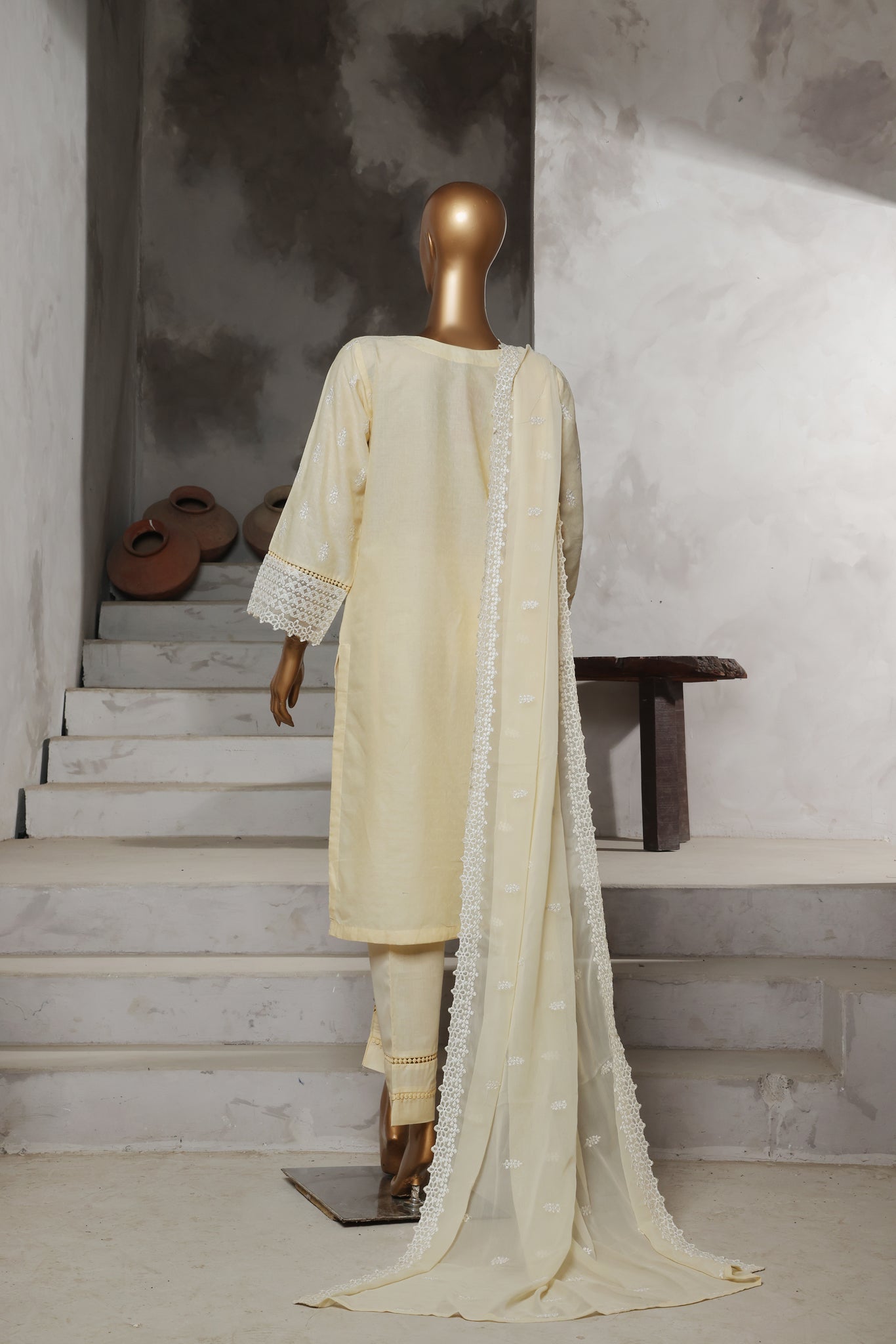 Nayaab Collection