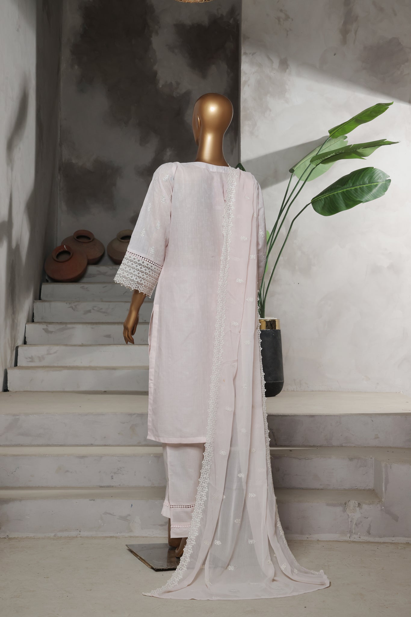 Nayaab Collection