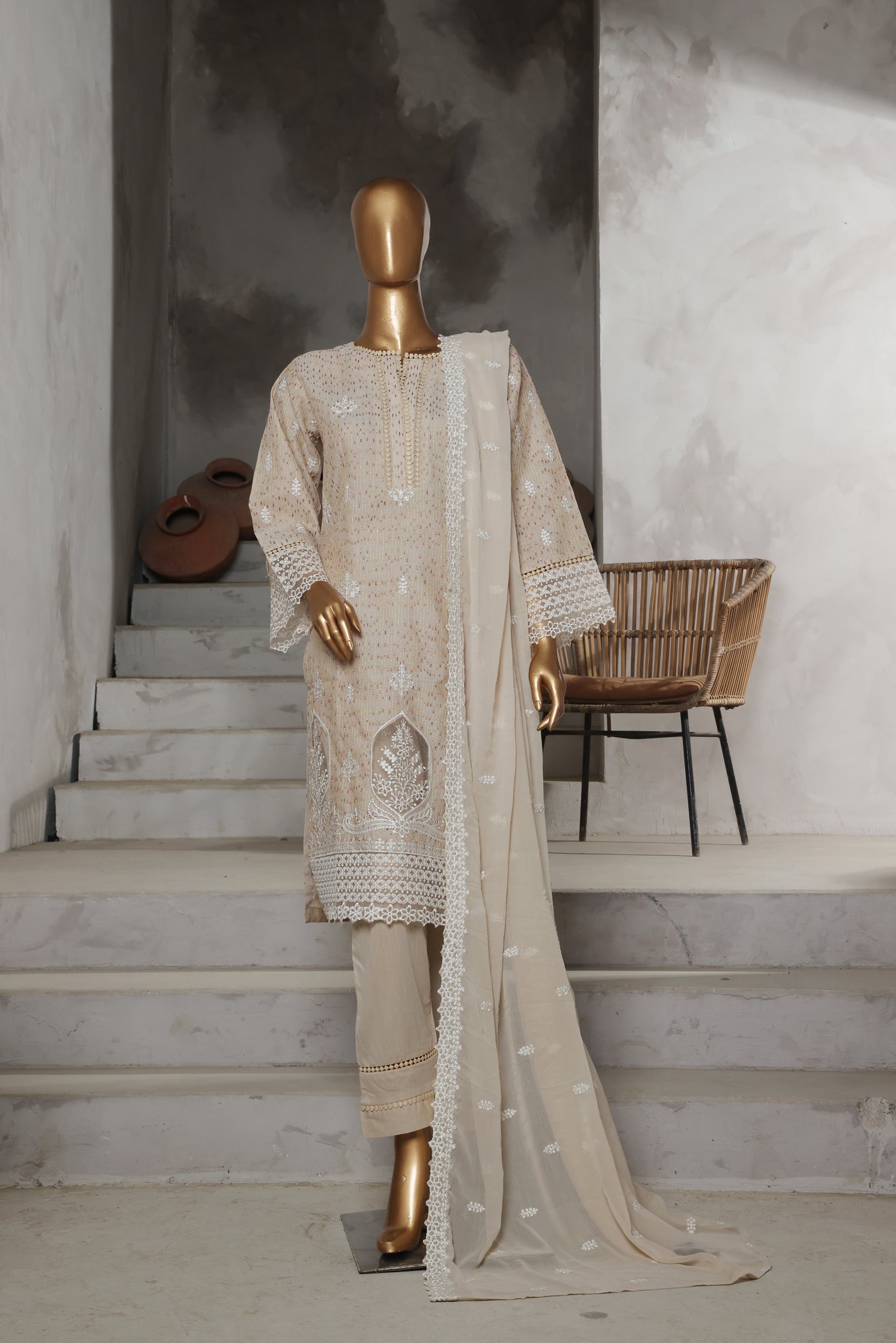 Nayaab Collection