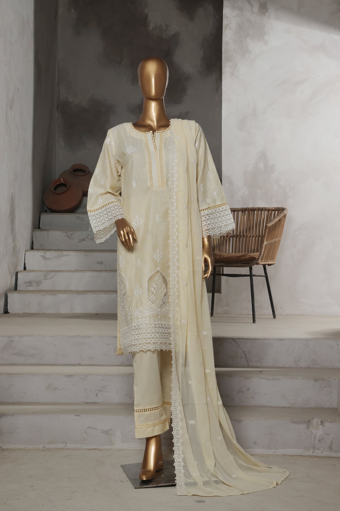 Nayaab Collection