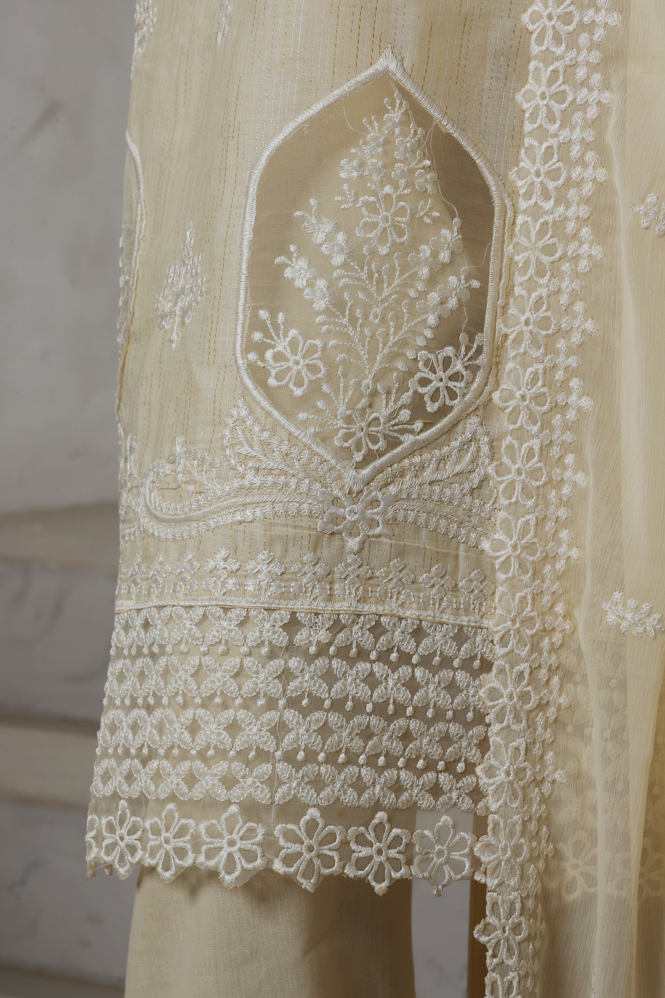 Nayaab Collection