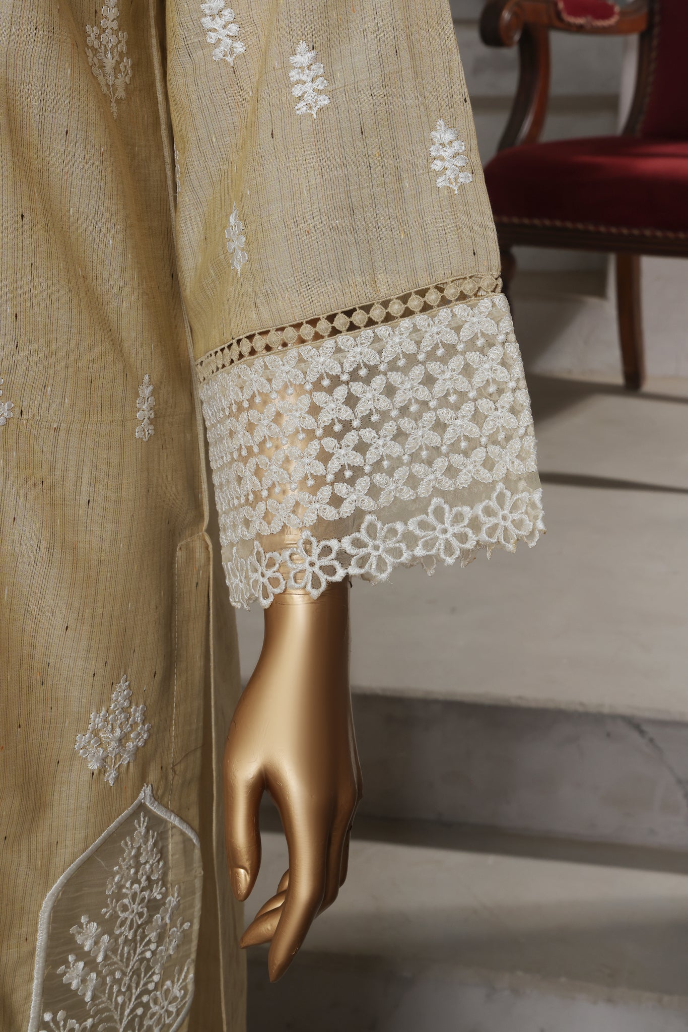Nayaab Collection