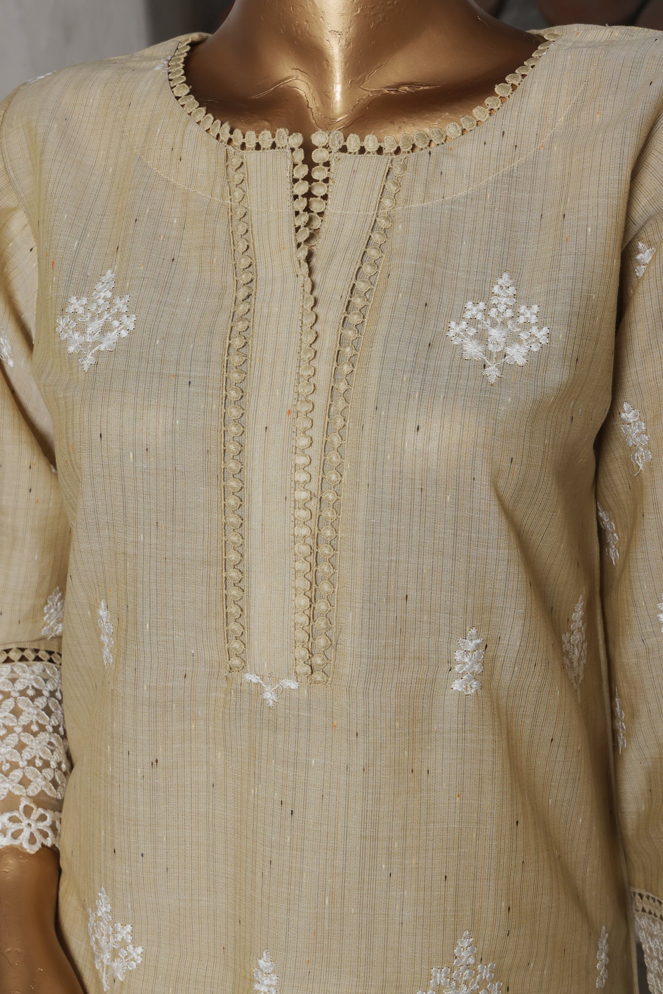 Nayaab Collection