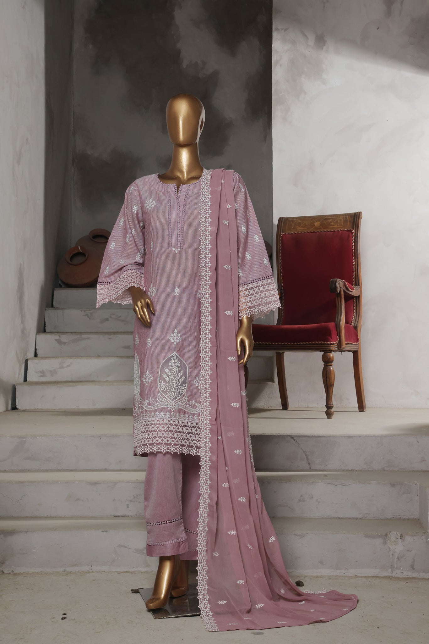 Nayaab Collection