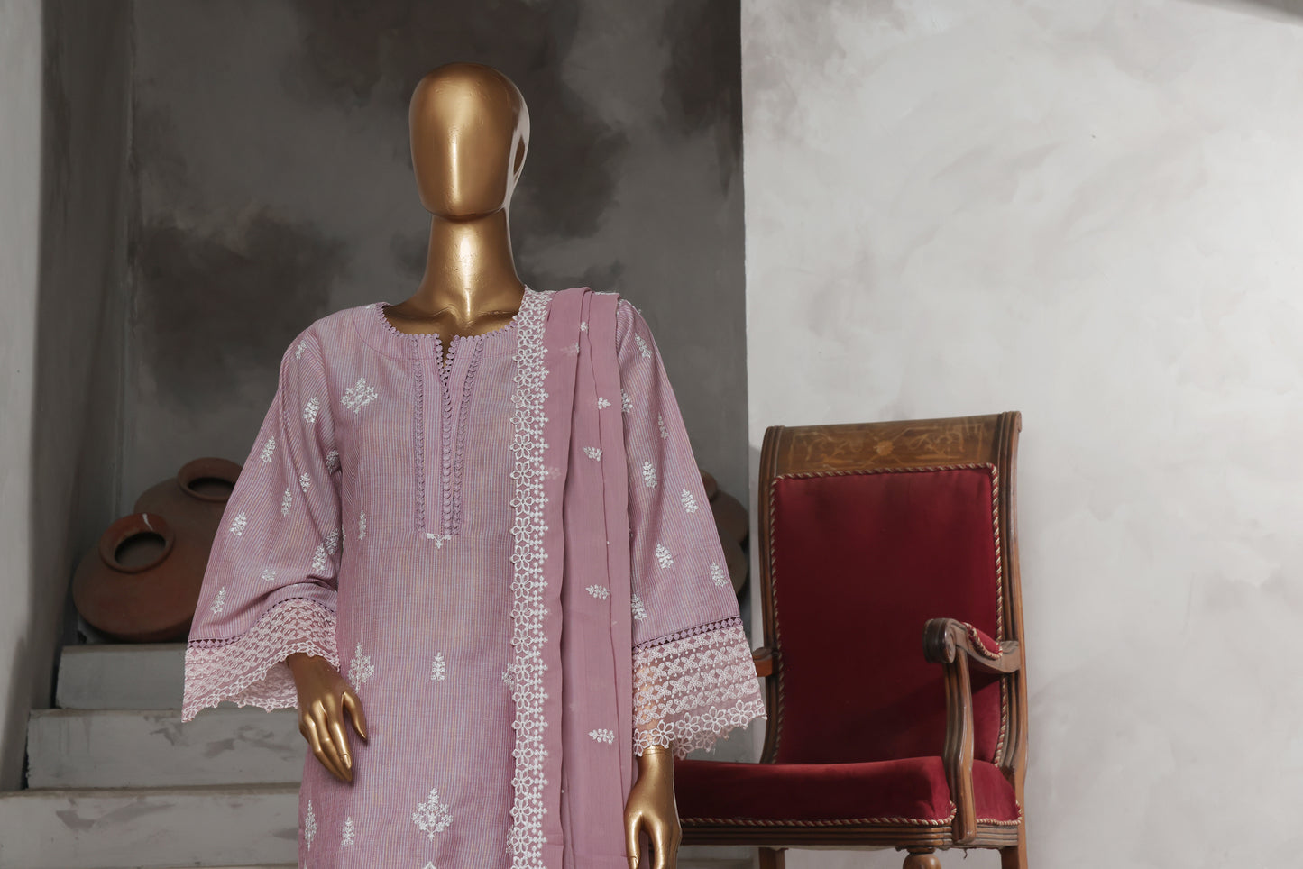 Nayaab Collection