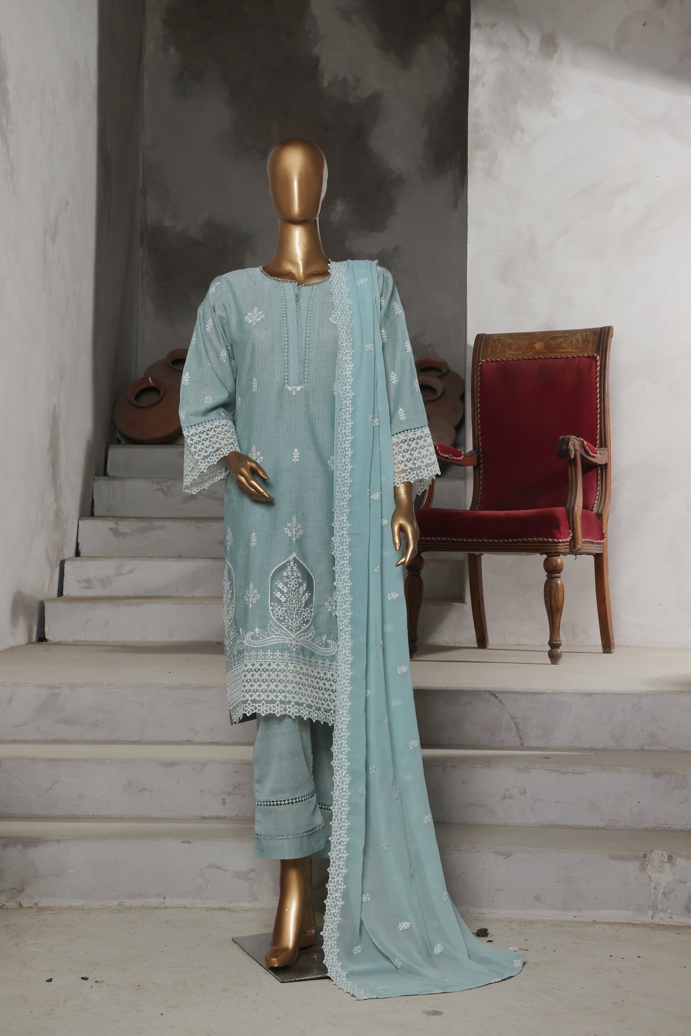 Nayaab Collection