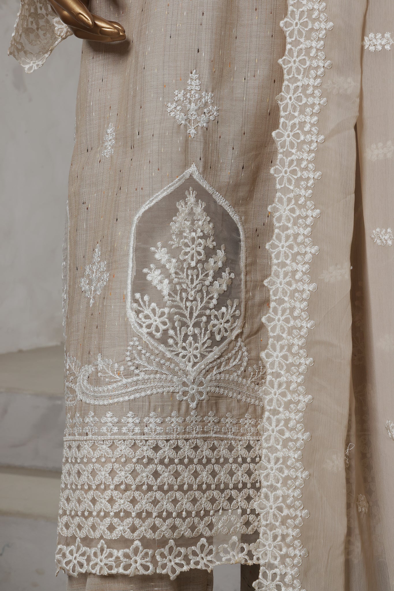 Nayaab Collection