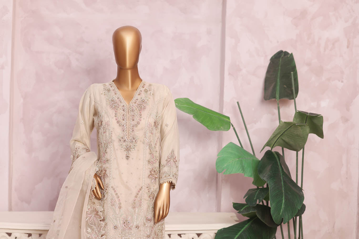 Top 10 Best Clothing Brands for Women in Pakistan 2025