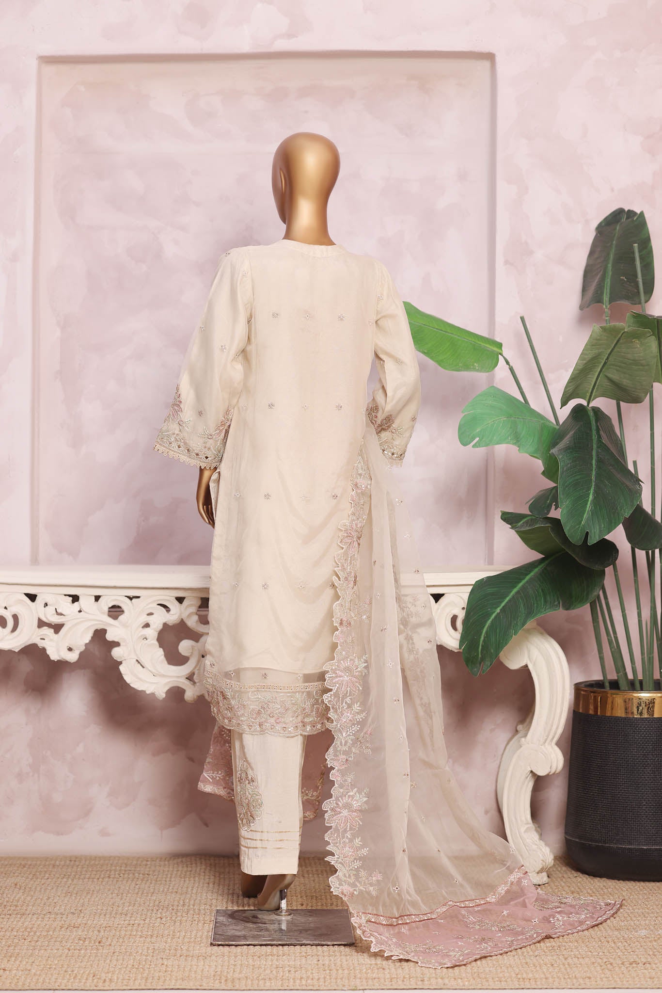 Zania Collection