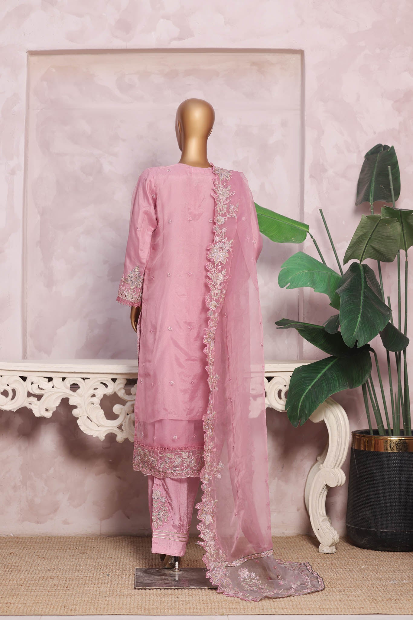 Zania Collection