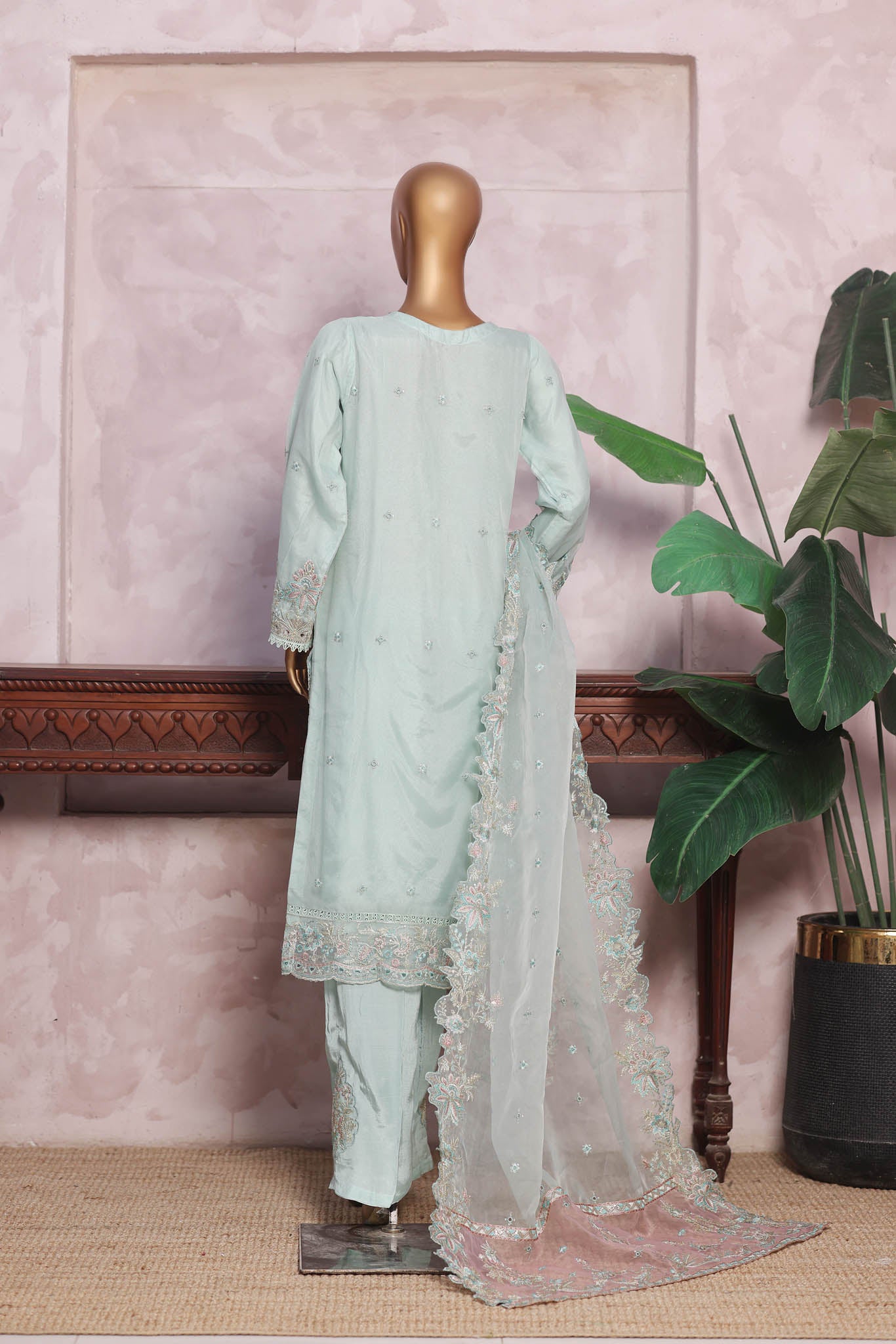 Zania Collection