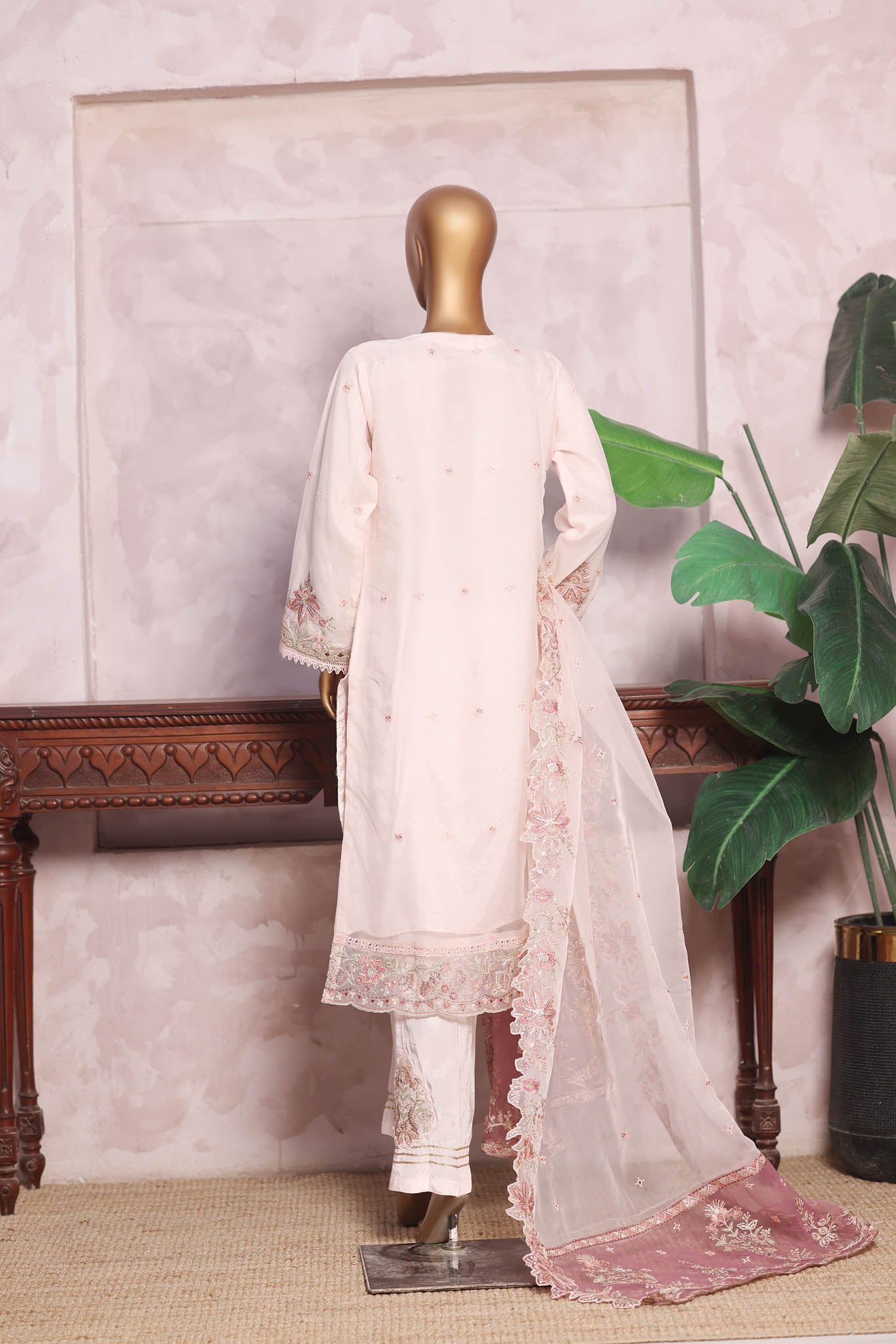 Zania Collection