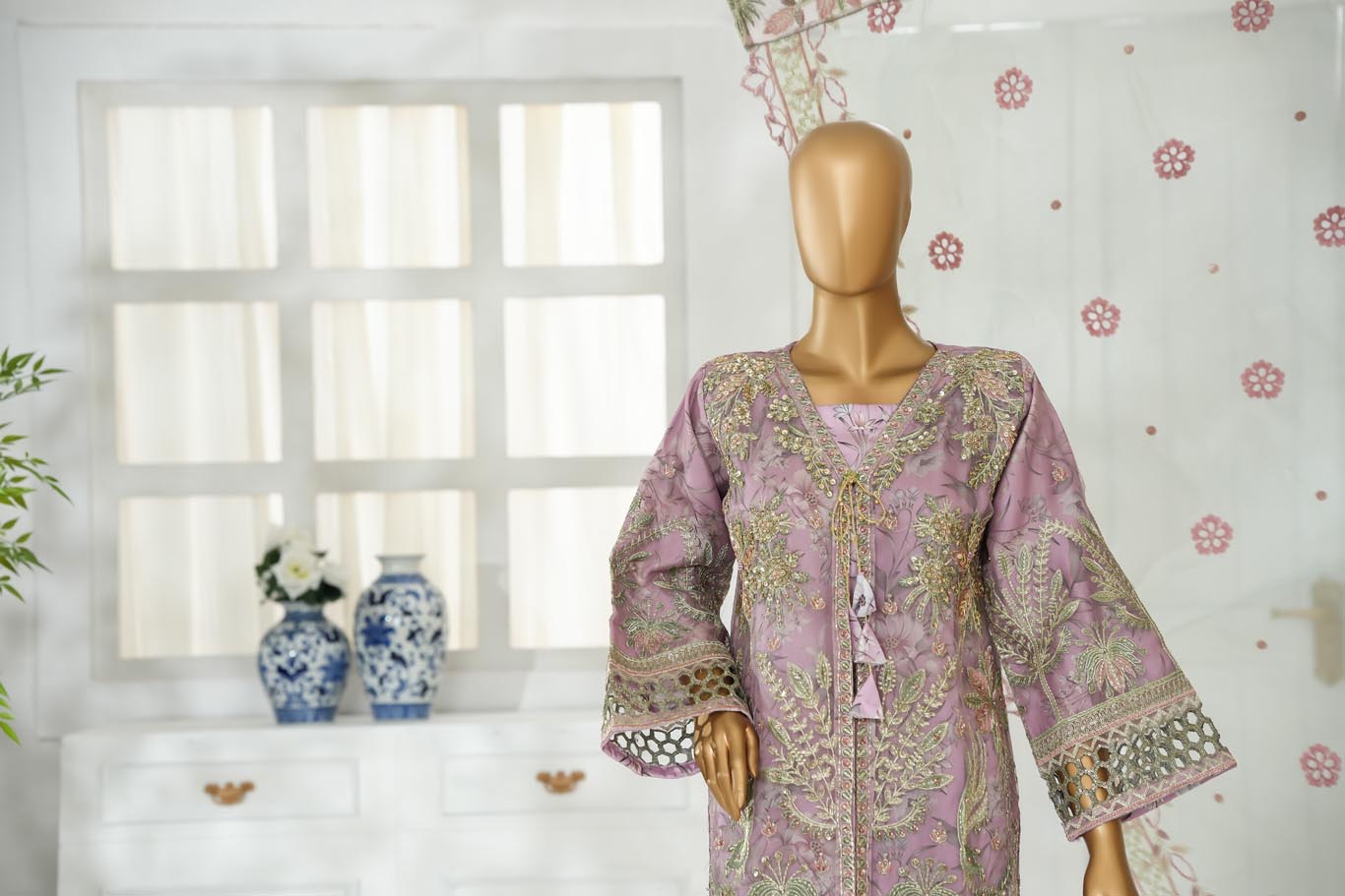 Aizal Collection
