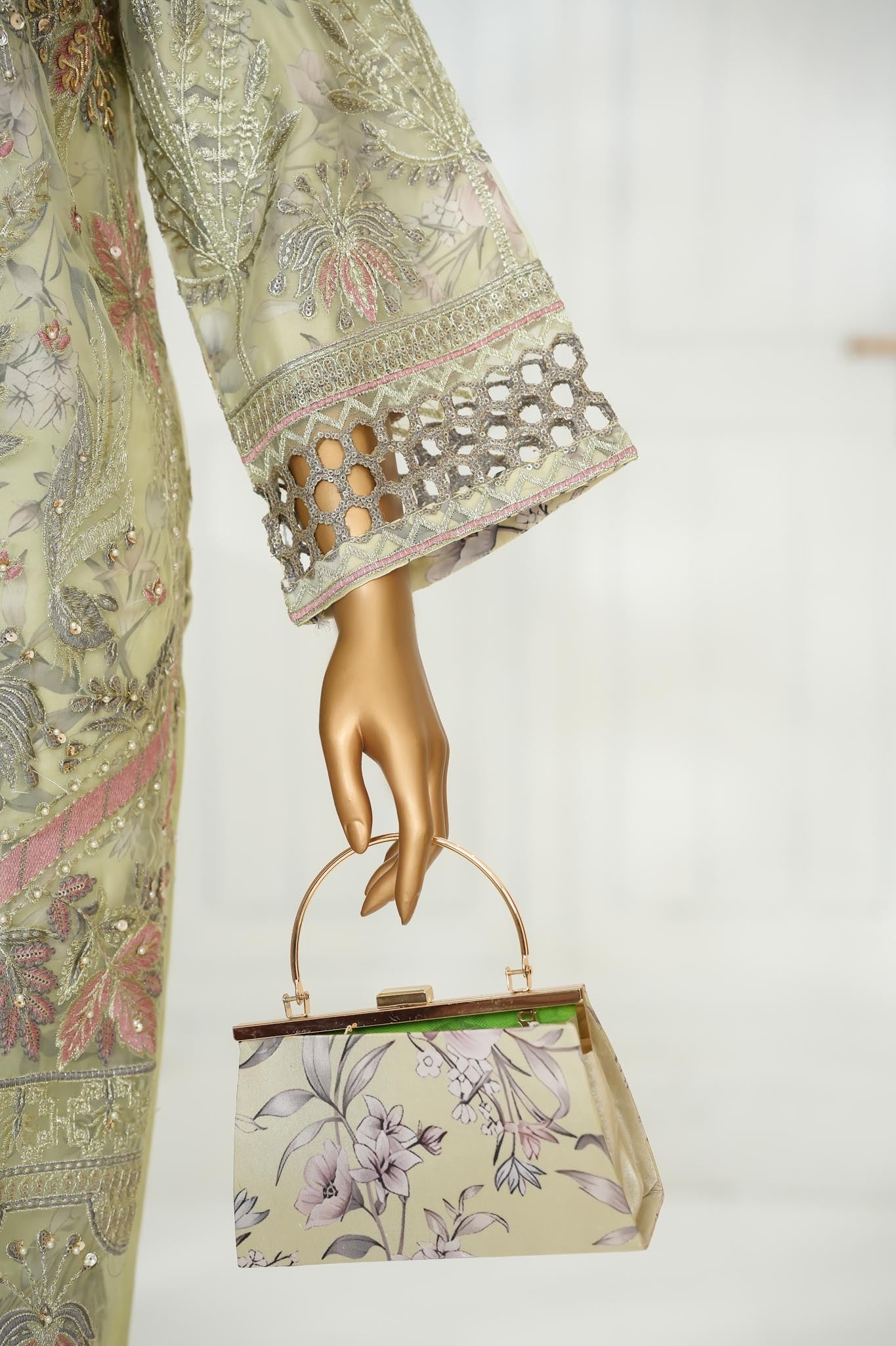 Aizal Collection