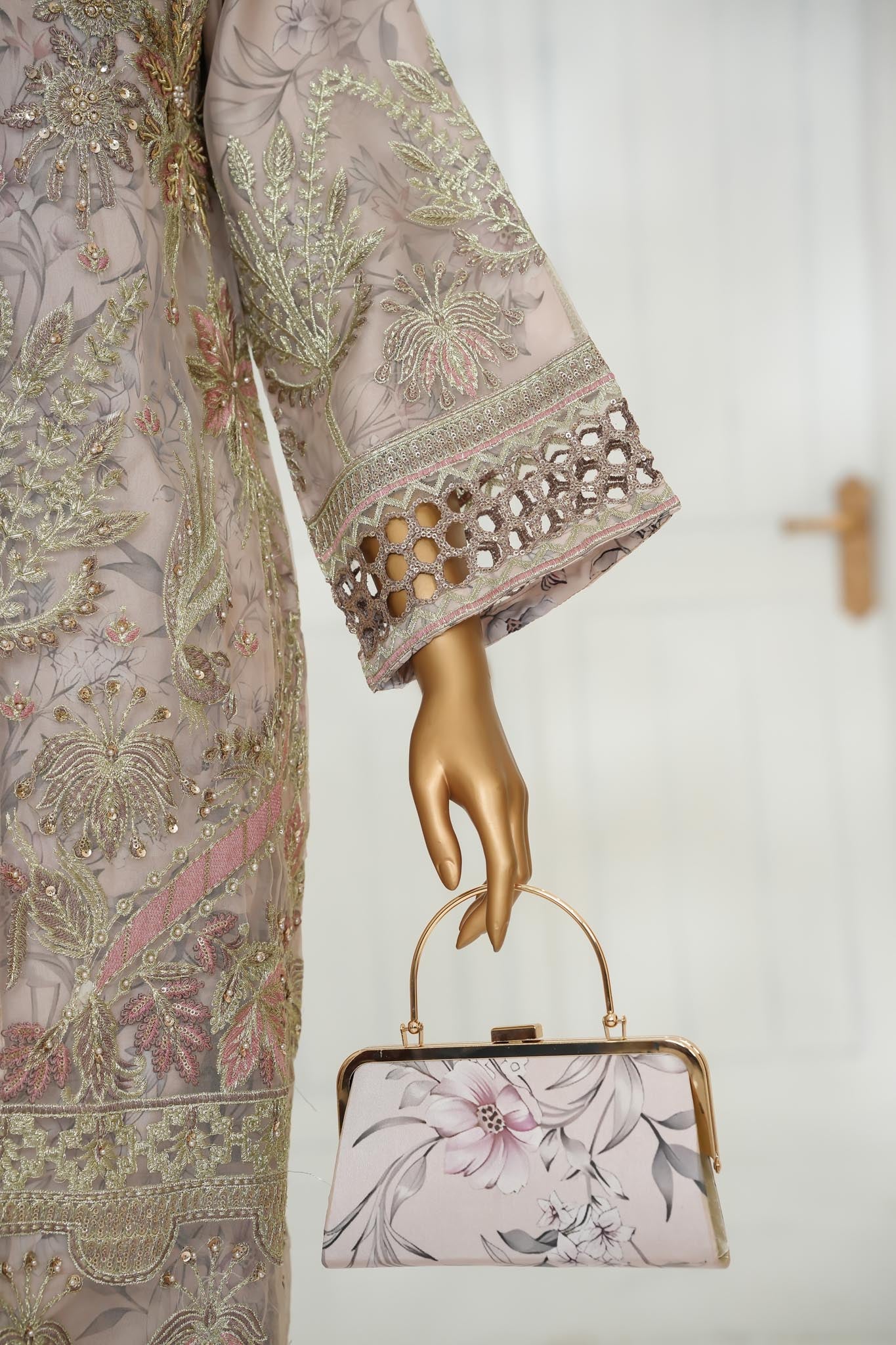 Aizal Collection