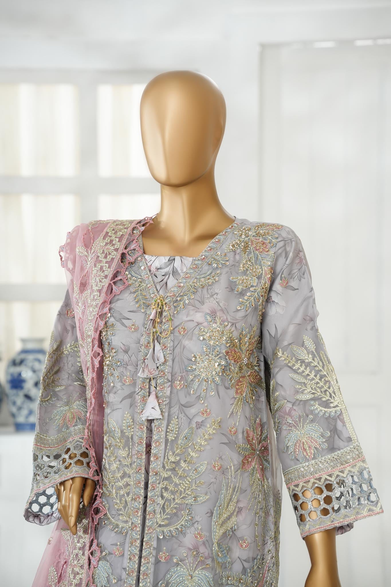 Aizal Collection