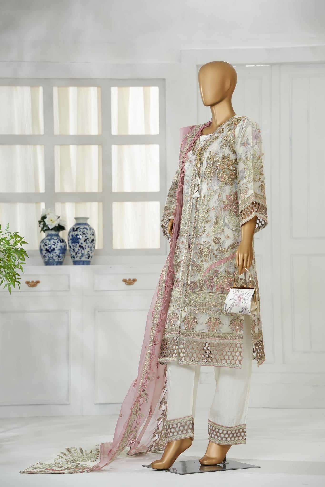 Aizal Collection