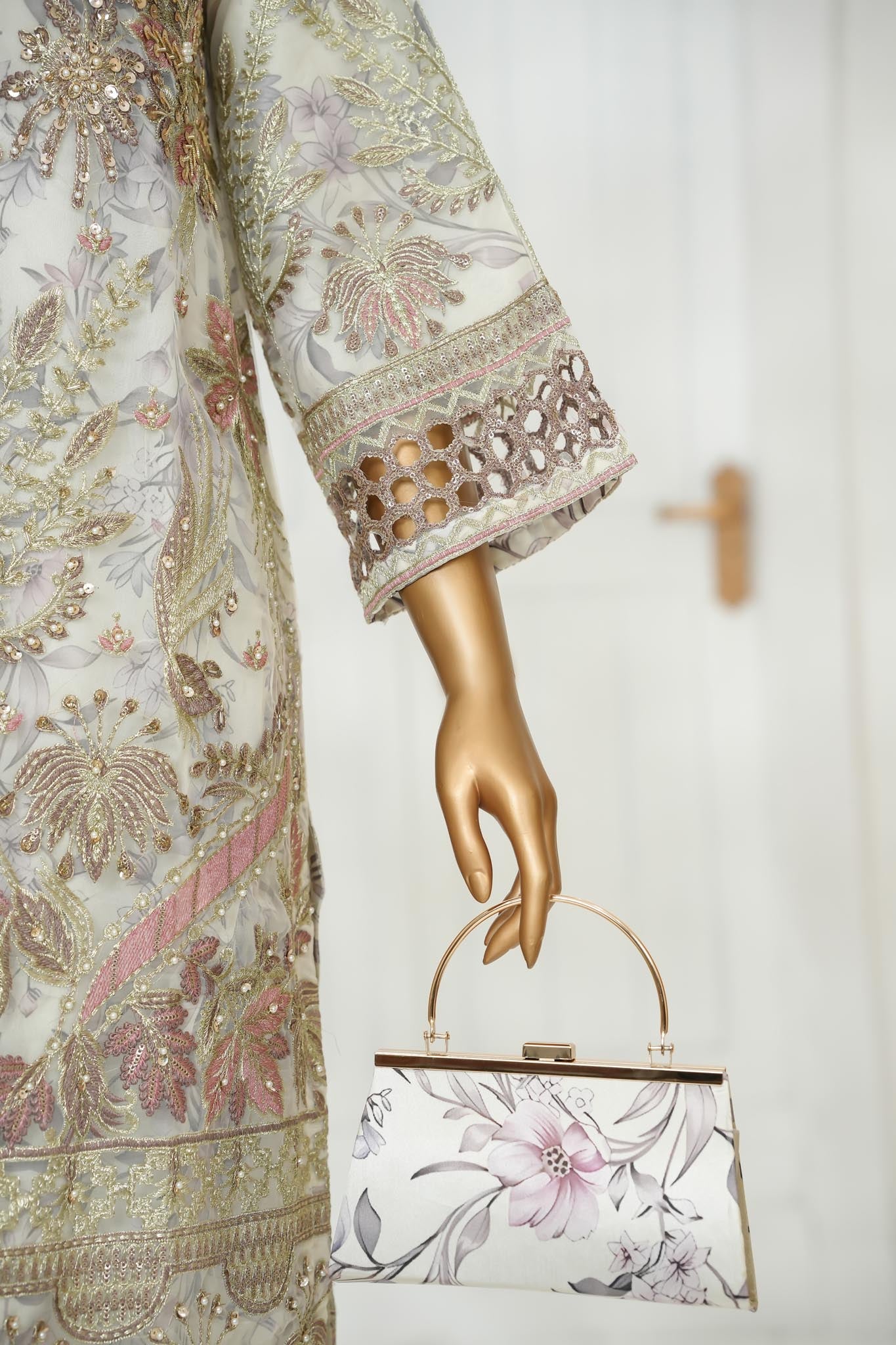 Aizal Collection